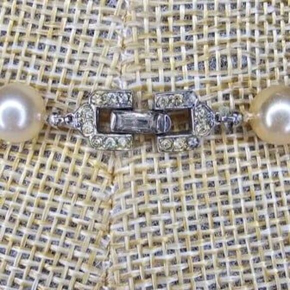 Crown Trifari Ivory Faux Pearl Choker Necklace 925 Sterling Foldover Clasp 15"L - Picture 4 of 8